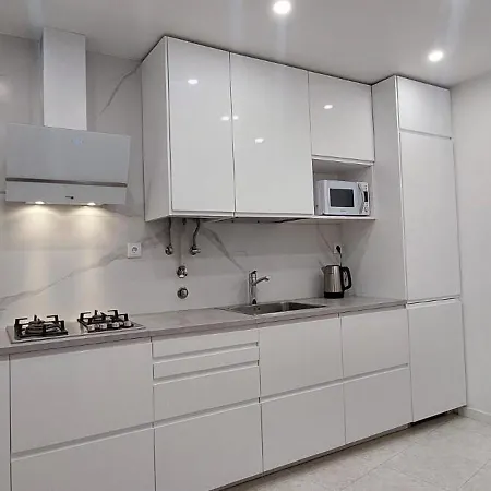 منزل للإقامة Comfortable With Shared Bathroom Near Harbour لاغوس
