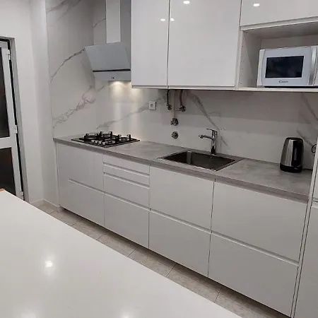 Comfortable With Shared Bathroom Near Harbour * لاغوس